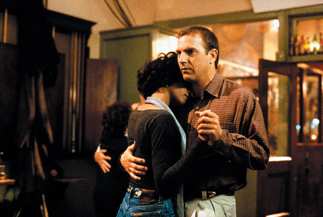 Bodyguard-1992-1354-1752149359