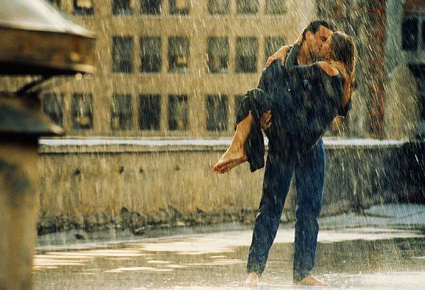 Romantic-photos-of-kisses-part4-rain11