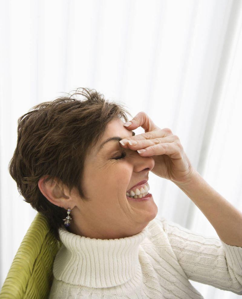 Woman-laughing--3a7a8