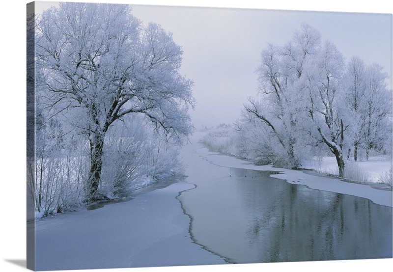 Loisach-river-covered-with-a-dusting-of-fresh-snow-lake-kochel-upper-bavaria-germany 1170144