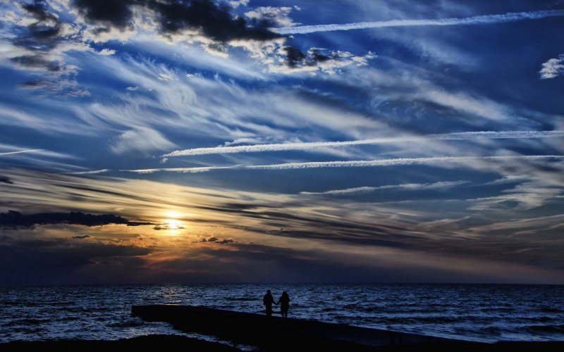 Amazing-mood-love-clouds-romance-sunset-ocean-sky-rivers-people-sea-view-high-definiton-sunrise-colourful-3151026920
